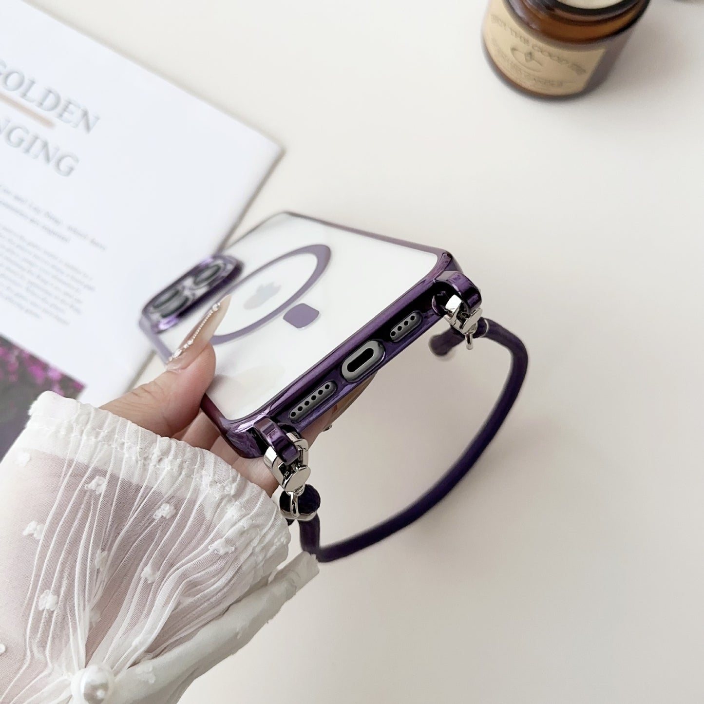 MagSafe™ Umhängehülle mit Trageband