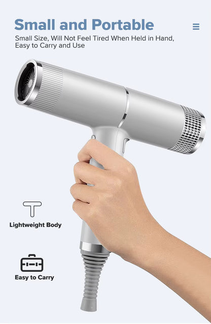 AeroDry T-Design Haartrockner in Silber – leichtes, tragbares Modell in ergonomischer Handhaltung, ideal für Reisen und Alltag
