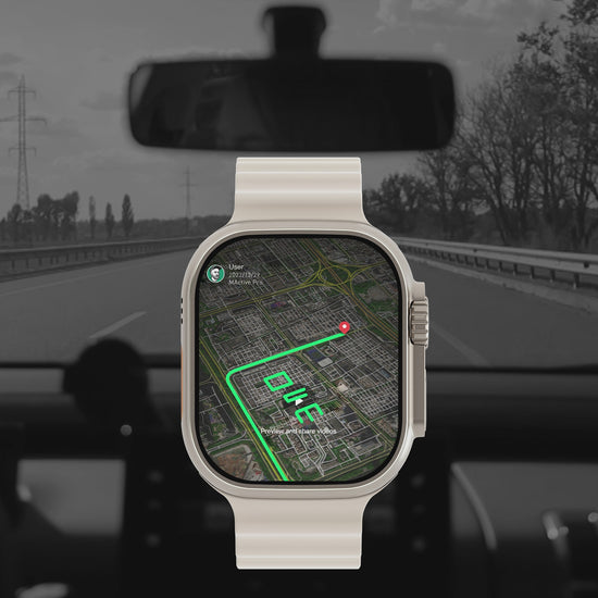 IconicTech Ultra AI³ Smartwatch mit GPS-Navigation – Routenanzeige auf dem AMOLED-Display während der Autofahrt